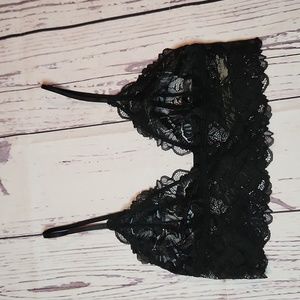 NWOT Intimately Free People black bralette size Small. New missing tag